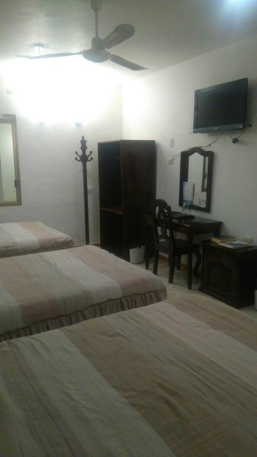 Hotel Claudia Macuspana Екстер'єр фото